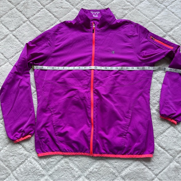 Champion | Lightweight Full Zip Windbreaker Jacket Raspberry | Size Large - Picture 10 of 11